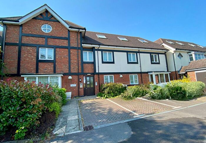 2 Bedroom Flat To Rent In London Road, Headington, OX3