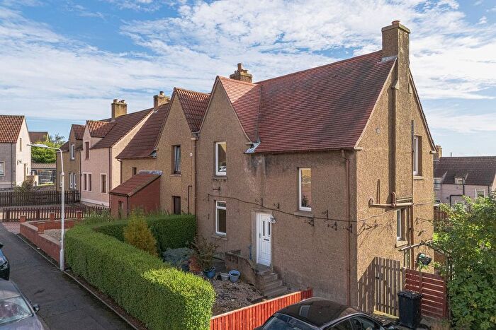 3 Bedroom Villa For Sale In Woodbank, Cowdenbeath, KY4