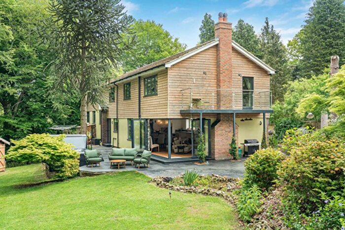 5 Bedroom Detached House For Sale In Howe Hill, Watlington, OX49
