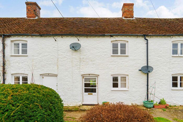 2 Bedroom Terraced House For Sale In High Street, Oxford, OX44