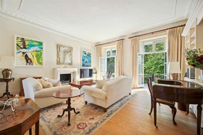 2 Bedroom Flat To Rent In Onslow Square, South Kensington, SW7