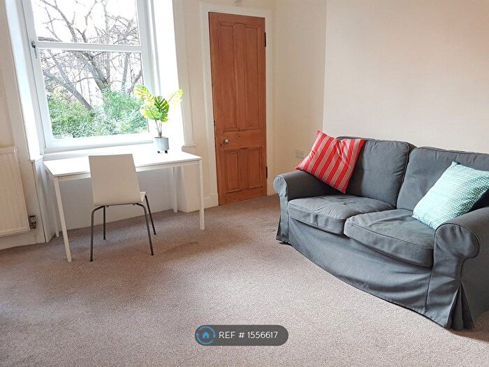 2 Bedroom Flat To Rent In Henderson Terrace, Edinburgh, EH11