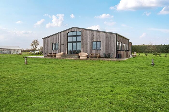 3 Bedroom Flat To Rent In Bristol Road, Cam, Dursley, GL11