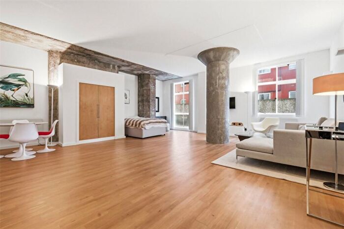 1 Bedroom Apartment To Rent In Saffron Hill, London, EC1N