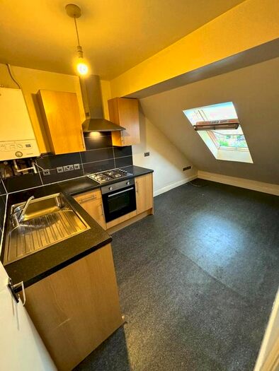 2 Bedroom Flat To Rent In Glebe Close, Wigston, LE18