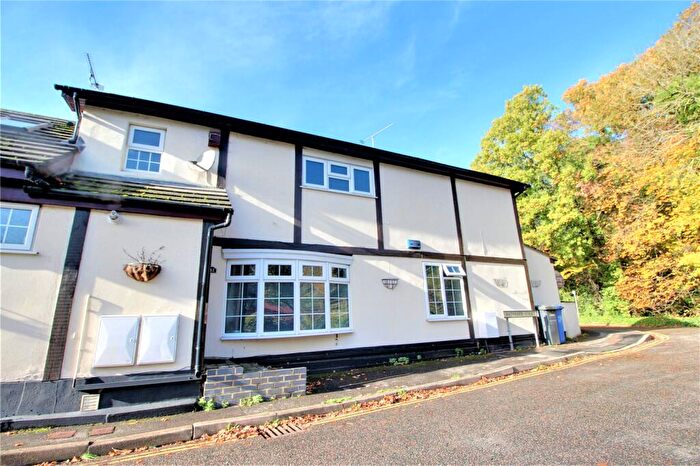 1 Bedroom Maisonette For Sale In Old Cove Road, Fleet, Hampshire, GU51