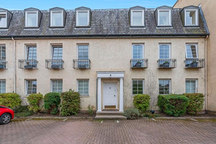 2 Bedroom Flat To Rent In James Square, Caledonian Crescent, Dalry, Edinburgh, EH11