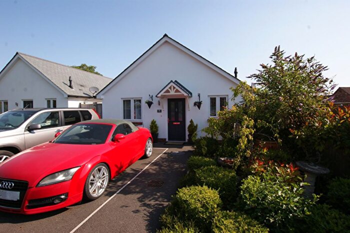 3 Bedroom Bungalow For Sale In Queens Road, Corfe Mullen, Wimborne, Dorset, BH21