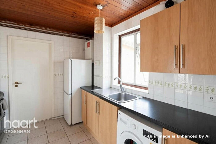 3 Bedroom Semi Detached House To Rent In Rookery Crescent, Dagenham, RM10