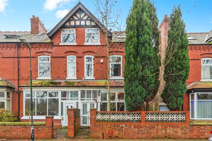 4 Bedroom End Of Terrace House For Sale In Park Avenue, Old Trafford, Manchester, M16