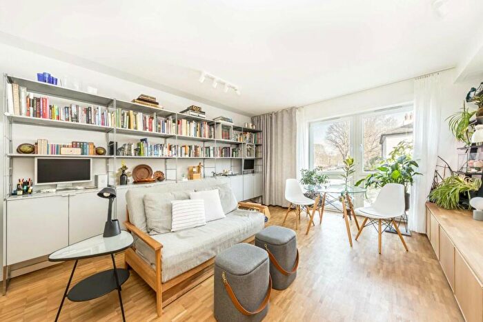1 Bedroom Flat To Rent In Copenhagen Street, London, N1