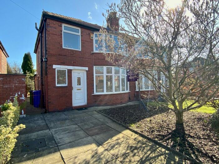 3 Bedroom Semi-Detached House To Rent In Parrs Wood Road, Didsbury, Manchester, M20