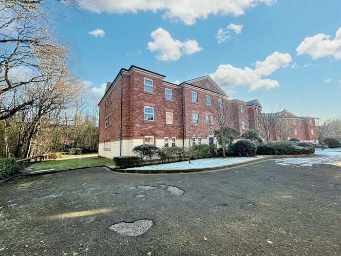 2 Bedroom Apartment To Rent In Manthorpe Avenue, Worsley, M28