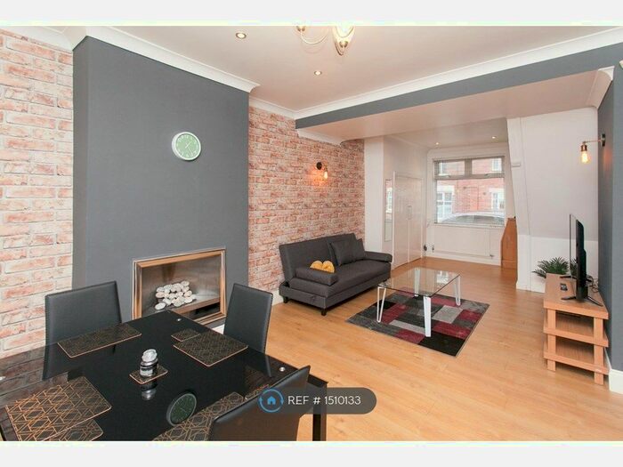 2 Bedroom Terraced House To Rent In Derwent Street - Hanley City Centre, Stoke-On-Trent, ST1