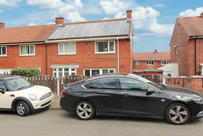 3 Bedroom Terraced House For Sale In Abdy Road, Rotherham, S61