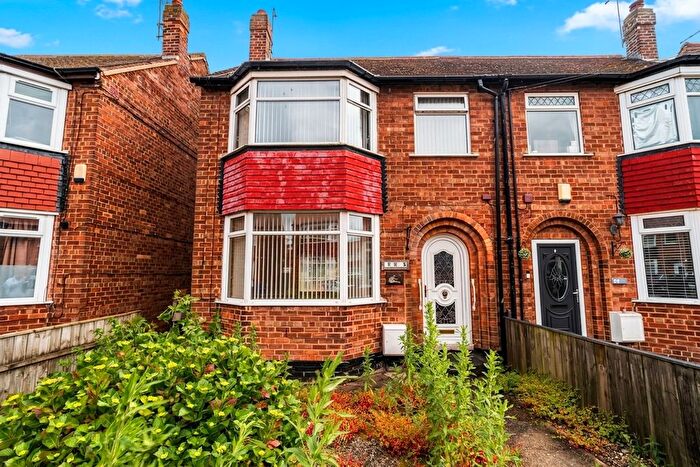 3 Bedroom Semi-Detached House For Sale In Ulverston Road, Hull, HU4