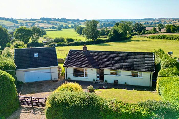 3 Bedroom Detached Bungalow For Sale In Hillside, Teeton, Northampton, NN6