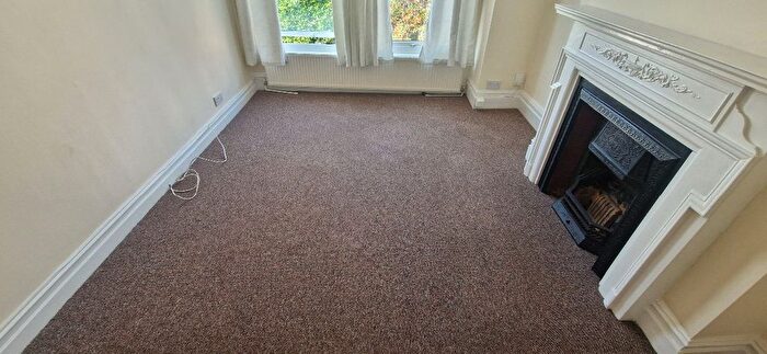 2 Bedroom Flat To Rent In Hillfield Park, Muswell Hill, London, N10