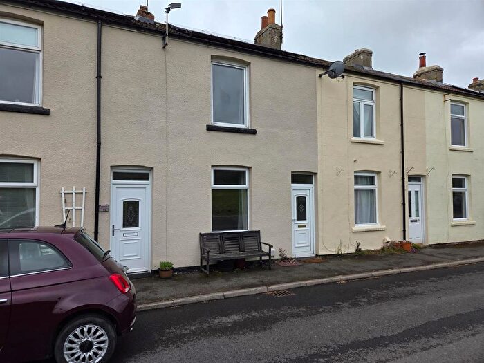 2 Bedroom Terraced House For Sale In Charltons, Saltburn-By-The-Sea, TS12