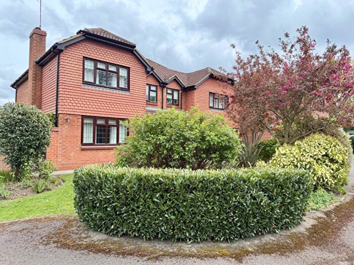 5 Bedroom Detached House For Sale In Wondesford Dale, Binfield, RG42