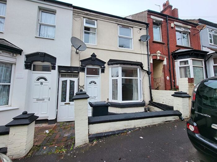 3 Bedroom Terraced House To Rent In Ivanhoe Street, Dudley, DY2