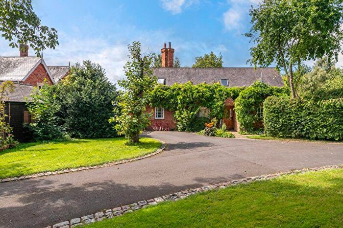 5 Bedroom Detached House For Sale In The Stables, Thornton, Near Horncastle, LN9