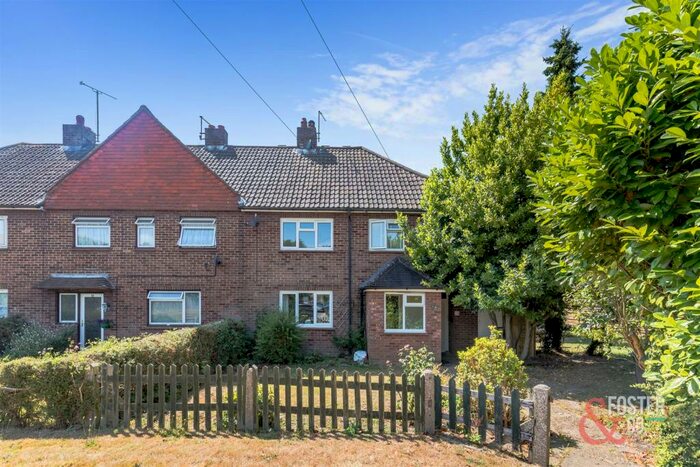 3 Bedroom Maisonette For Sale In Mill Close, Poynings, Brighton, BN45