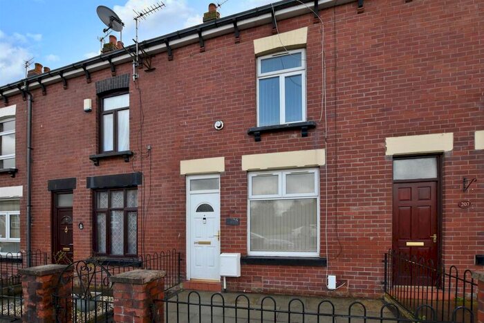 2 Bedroom Terraced House To Rent In Hatfield Road, Bolton, BL1