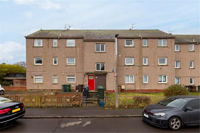 2 Bedroom Flat For Sale In / Captains Row, Gracemount, EH16
