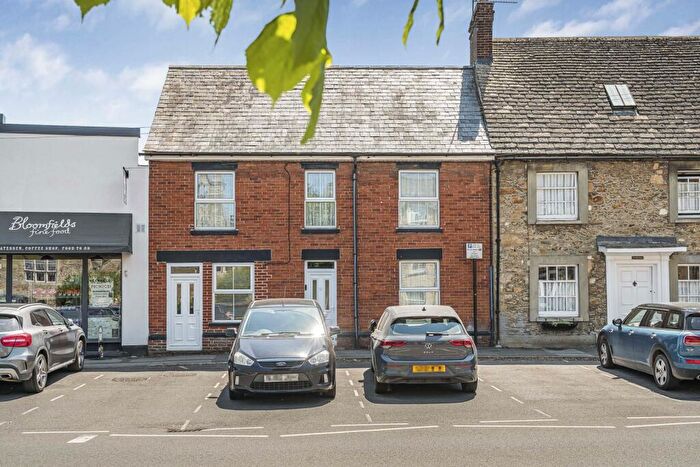 4 Bedroom Terraced House For Sale In High Street, Shrivenham, Swindon, Oxfordshire, SN6