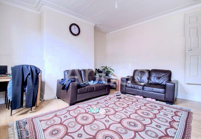 3 Bedroom Property To Rent In Haddon Avenue, Leeds, West Yorkshire, LS4