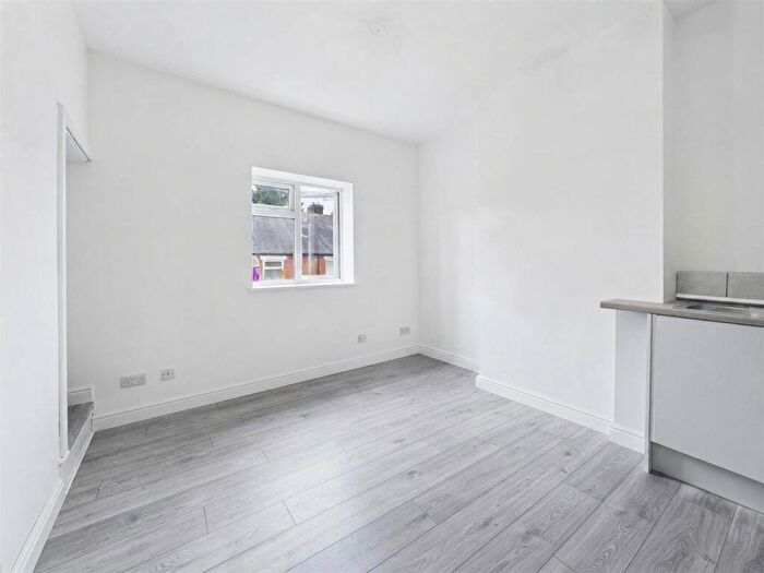 1 Bedroom Apartment To Rent In Chapel Road, Grassmoor, Chesterfield, S42