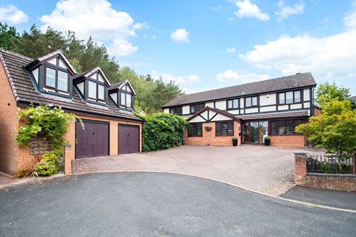 5 Bedroom Detached House For Sale In Troutbeck Drive, Lakeside, West Midlands, DY5