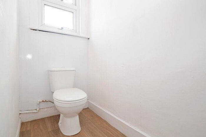 2 Bedroom Apartment To Rent In Abbey Terrace, London, SE2
