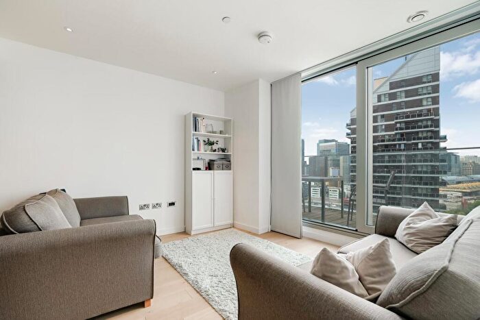 1 Bedroom Apartment For Sale In Charrington Tower, Biscayne Avenue, E14
