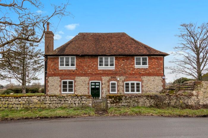 3 Bedroom Detached House To Rent In Church Farm, Church Road, Smeeth, Ashford, TN25