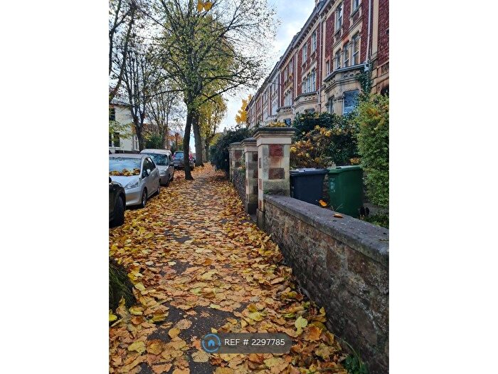 2 Bedroom Flat To Rent In Hanbury Road, Bristol, BS8