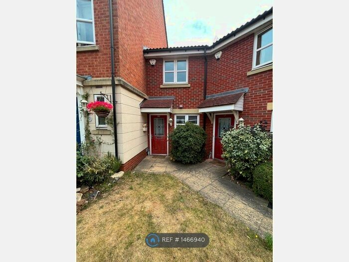 2 Bedroom Terraced House To Rent In Rowley Drive, Nottingham, NG5