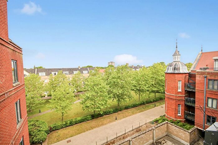 2 Bedroom Flat For Sale In The Pavilion, Norwich, NR1