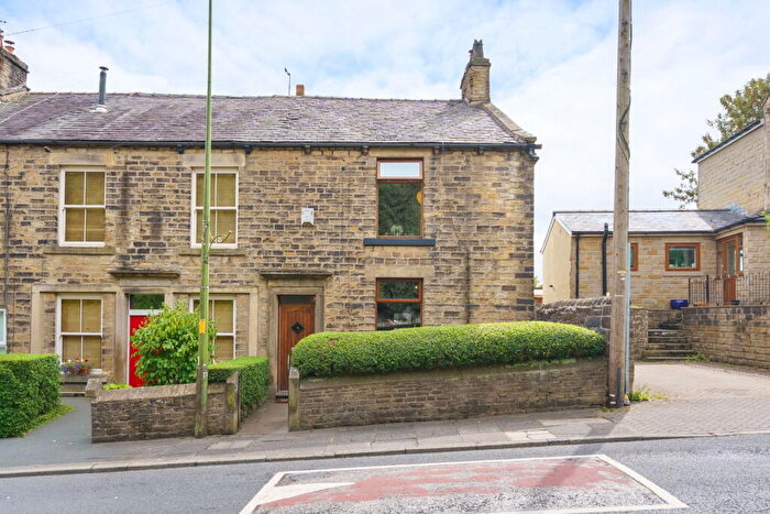 3 Bedroom End Of Terrace House For Sale In Mottram Road, Broadbottom, SK14