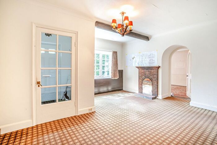 4 Bedroom Detached House For Sale In St. Lawrence Road, Chepstow, Monmouthshire, NP16