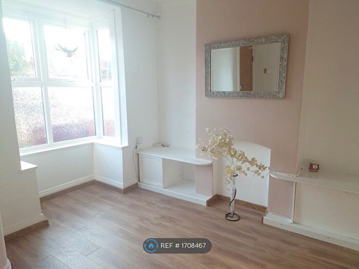 2 Bedroom Terraced House To Rent In Cranbury Road, Reading, RG30