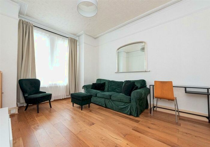 1 Bedroom Apartment To Rent In Sandringham Road, London, NW2