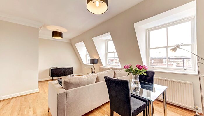 2 Bedroom Flat To Rent In Lexham Gardens, London, W8