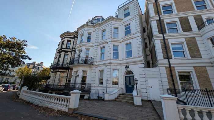 1 Bedroom Flat To Rent In Trinity Crescent, Folkestone, Kent, CT20