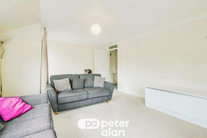 2 Bedroom Apartment For Sale In Stow Park Crescent, Newport, NP20
