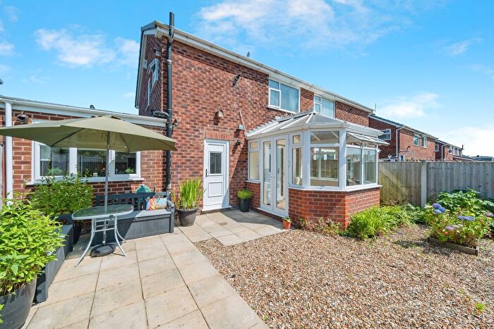 3 Bedroom Semi-Detached House For Sale In Arlington Drive, Penketh, Warrington, Cheshire, WA5