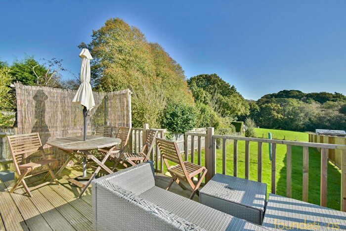 4 Bedroom Semi-Detached House For Sale In Sandhurst Lane, Bexhill-On-Sea, TN39