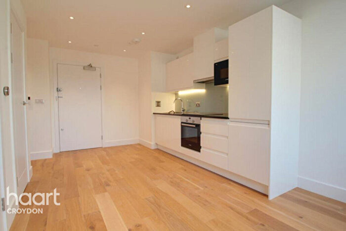 1 Bedroom Flat To Rent In Edridge Road, Croydon, CR0