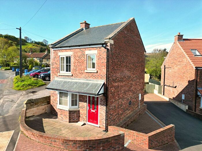 2 Bedroom Detached House For Sale In Old School Gardens, Sleights, Whitby, YO22